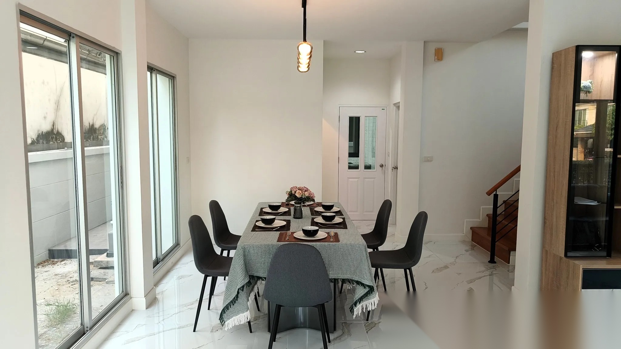 4 Bedroom House for sale at Life Bangkok Boulevard Ramintra — photo 3