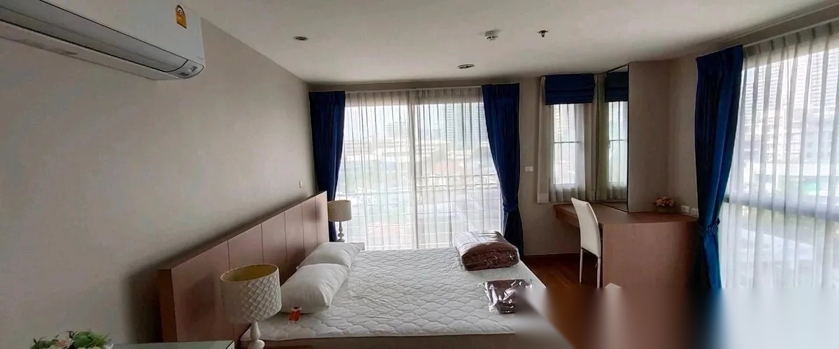 2 Bedroom Condo for sale at Serene Place Sukhumvit 24 — photo 4