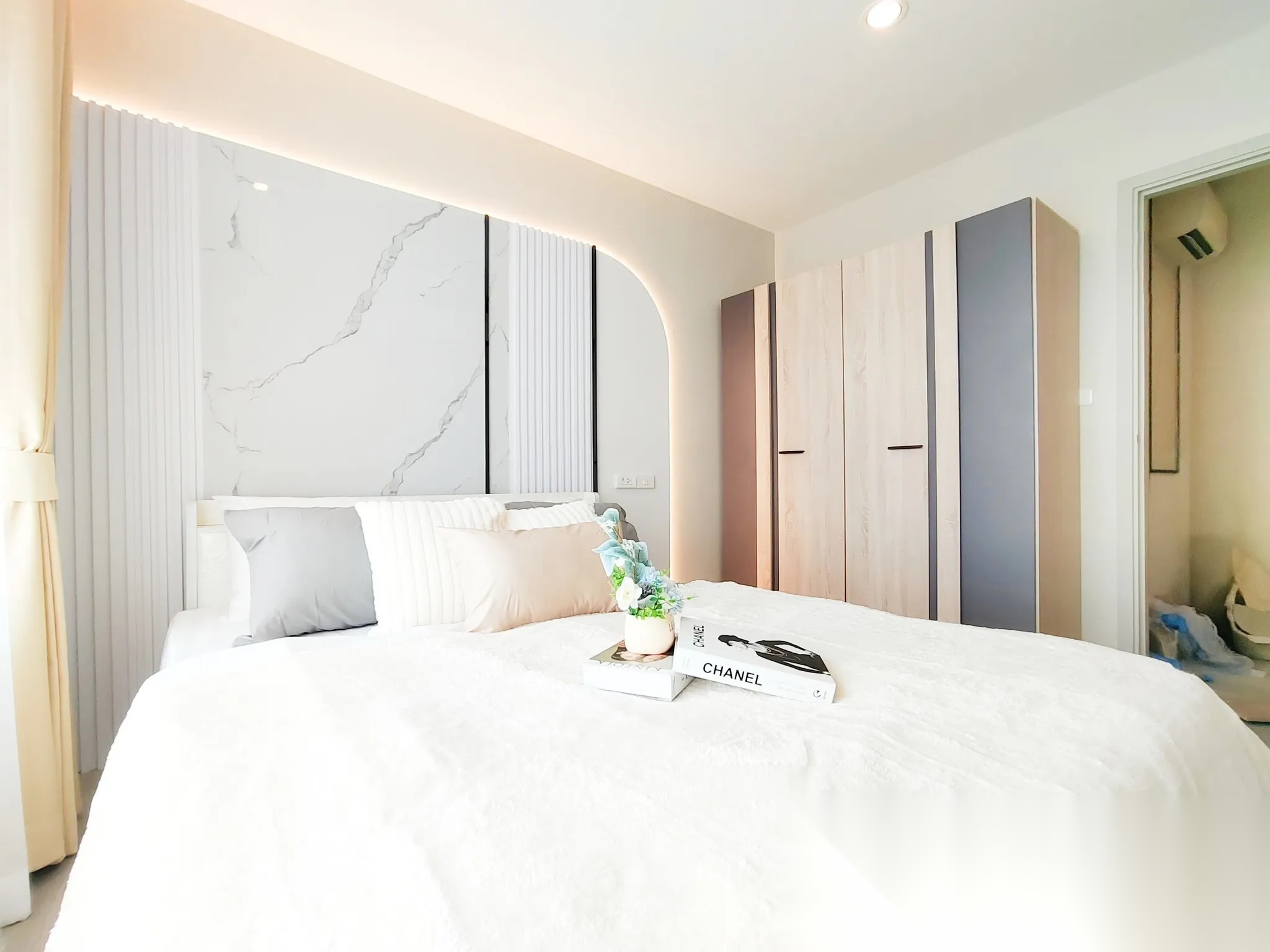 1 Bedroom Condo for sale at Ideo Charan 70 - Riverview — photo 2