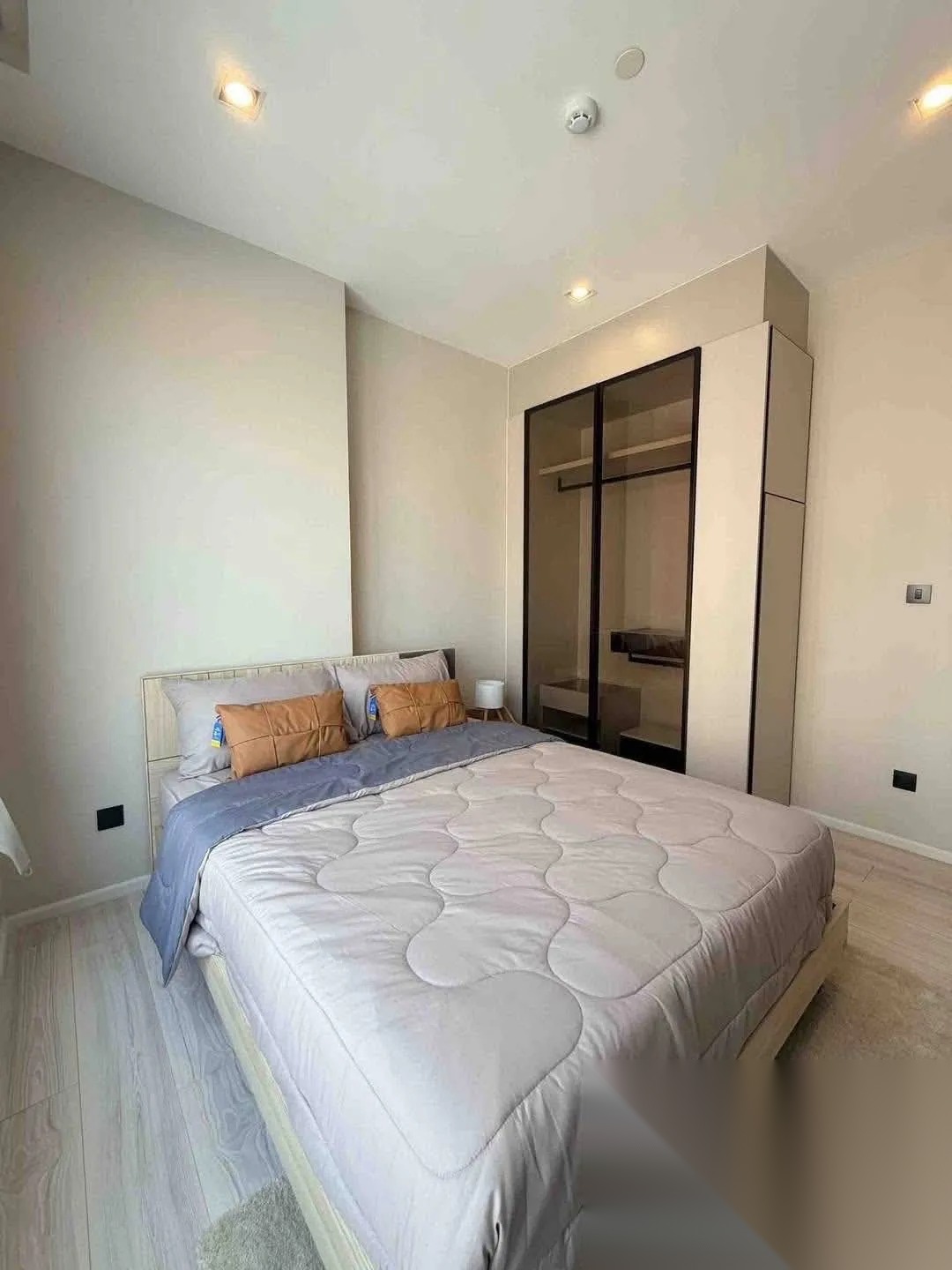 Studio Condo for sale at The Room Phayathai — photo 5