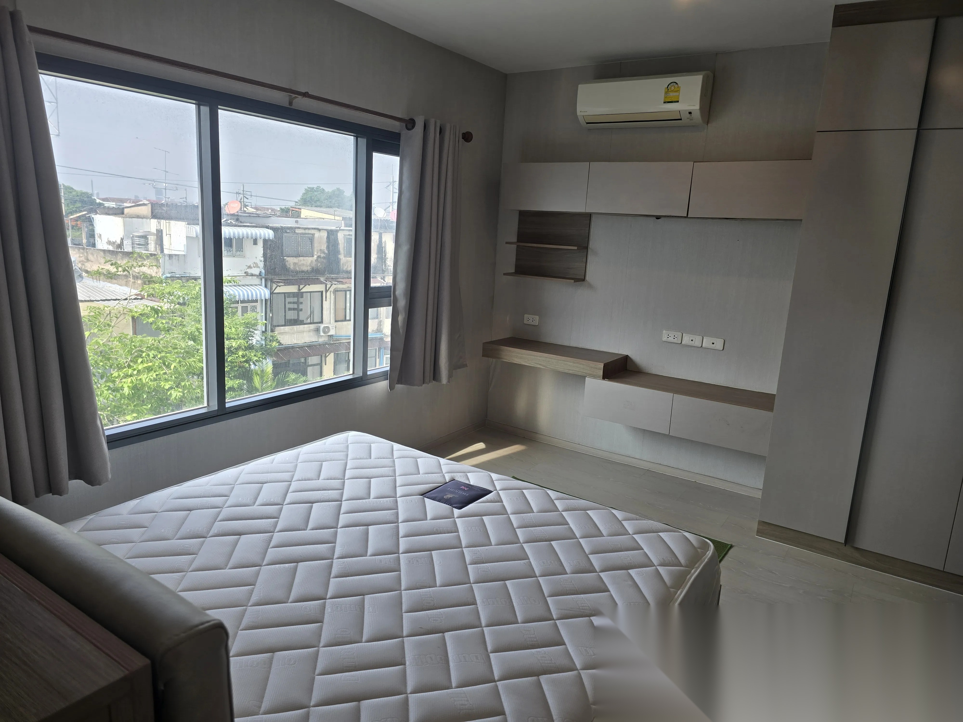 2 Bedroom Condo for sale at Ideo Thaphra Interchange — photo 3