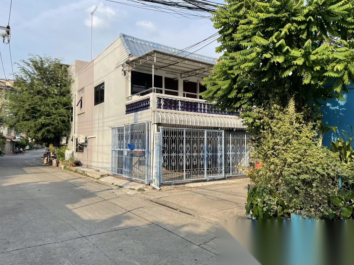 New Fully Furnished House for Sale in Huai Khwang — photo 1