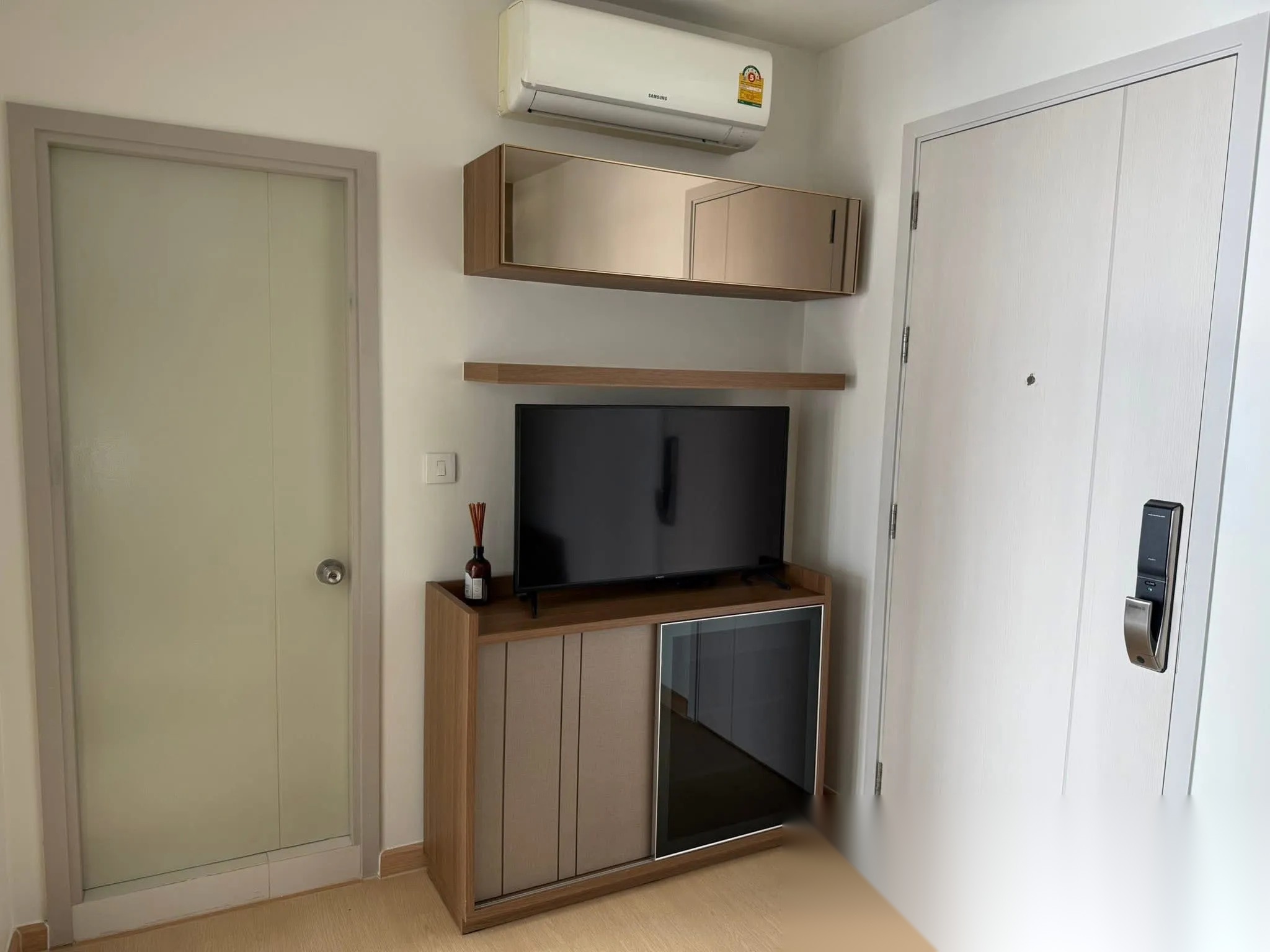 1 Bedroom Condo for sale at Life Sukhumvit 48 — photo 2