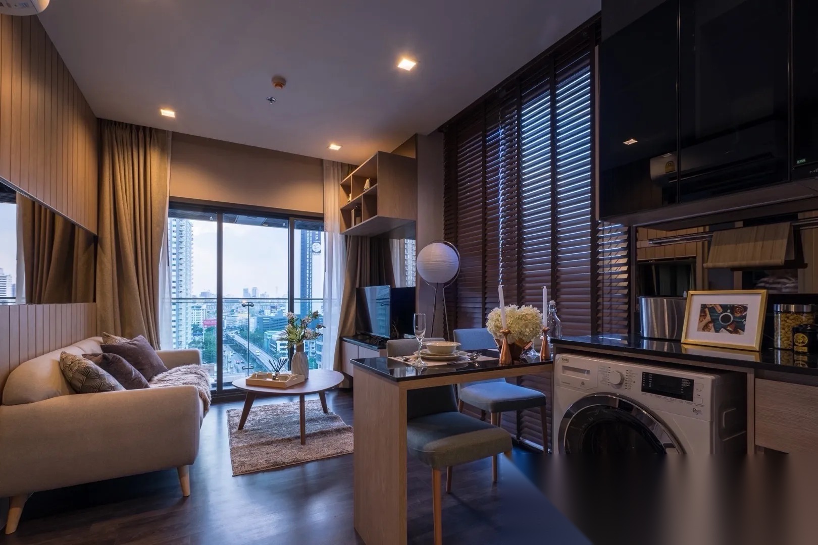 1 Bedroom Condo for sale at The Line Asoke - Ratchada — photo 1