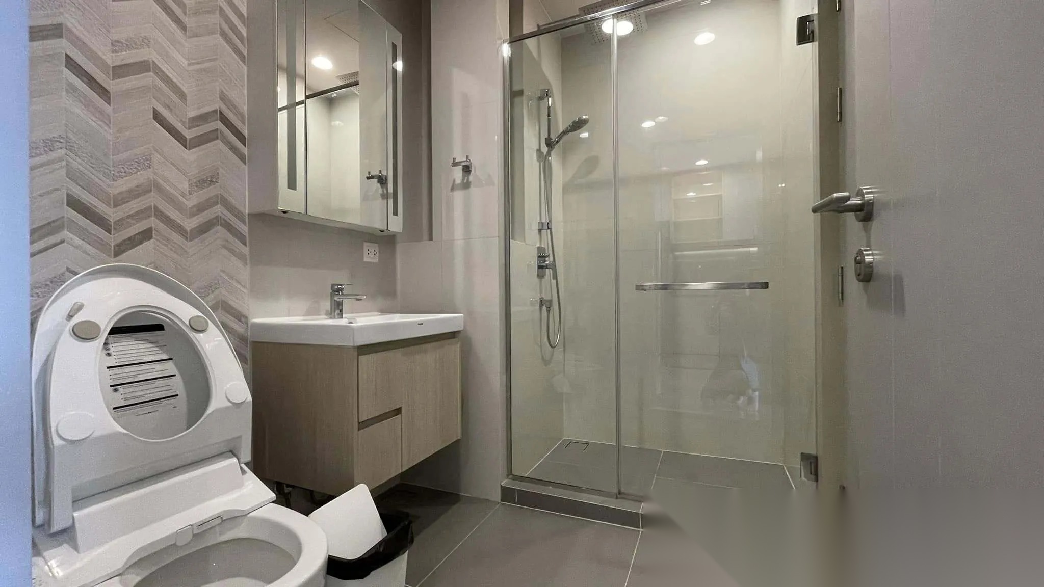 1 Bedroom Condo for sale at Oka Haus — photo 5