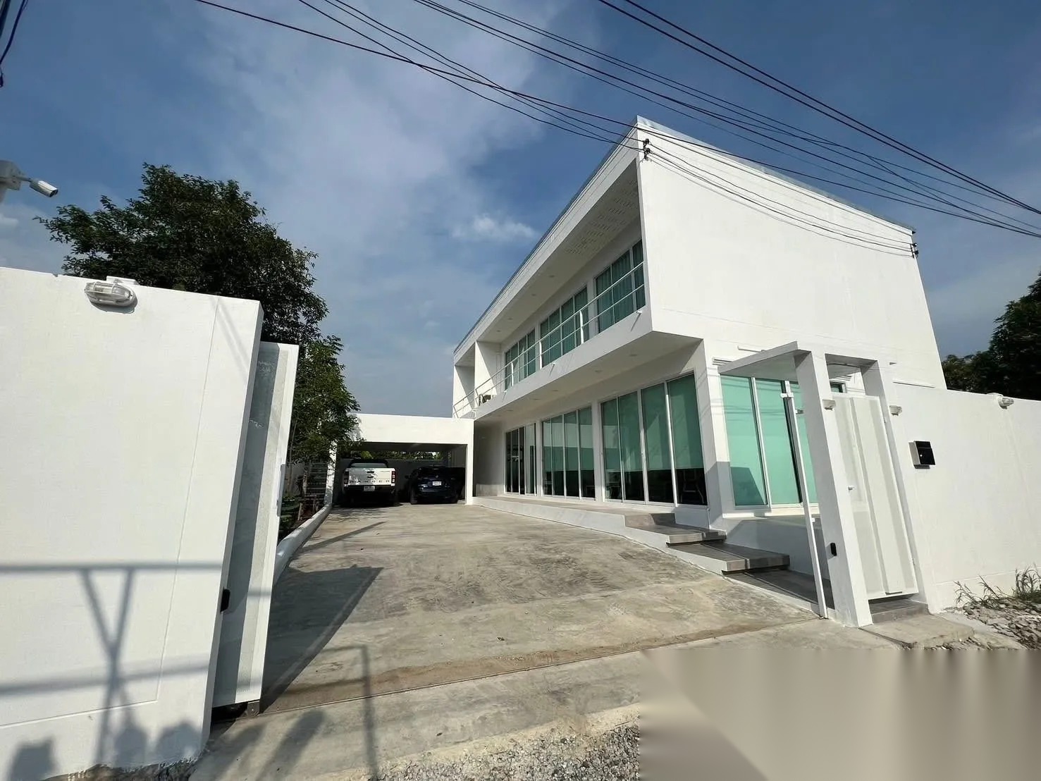 Lovekhun’s House — photo 1