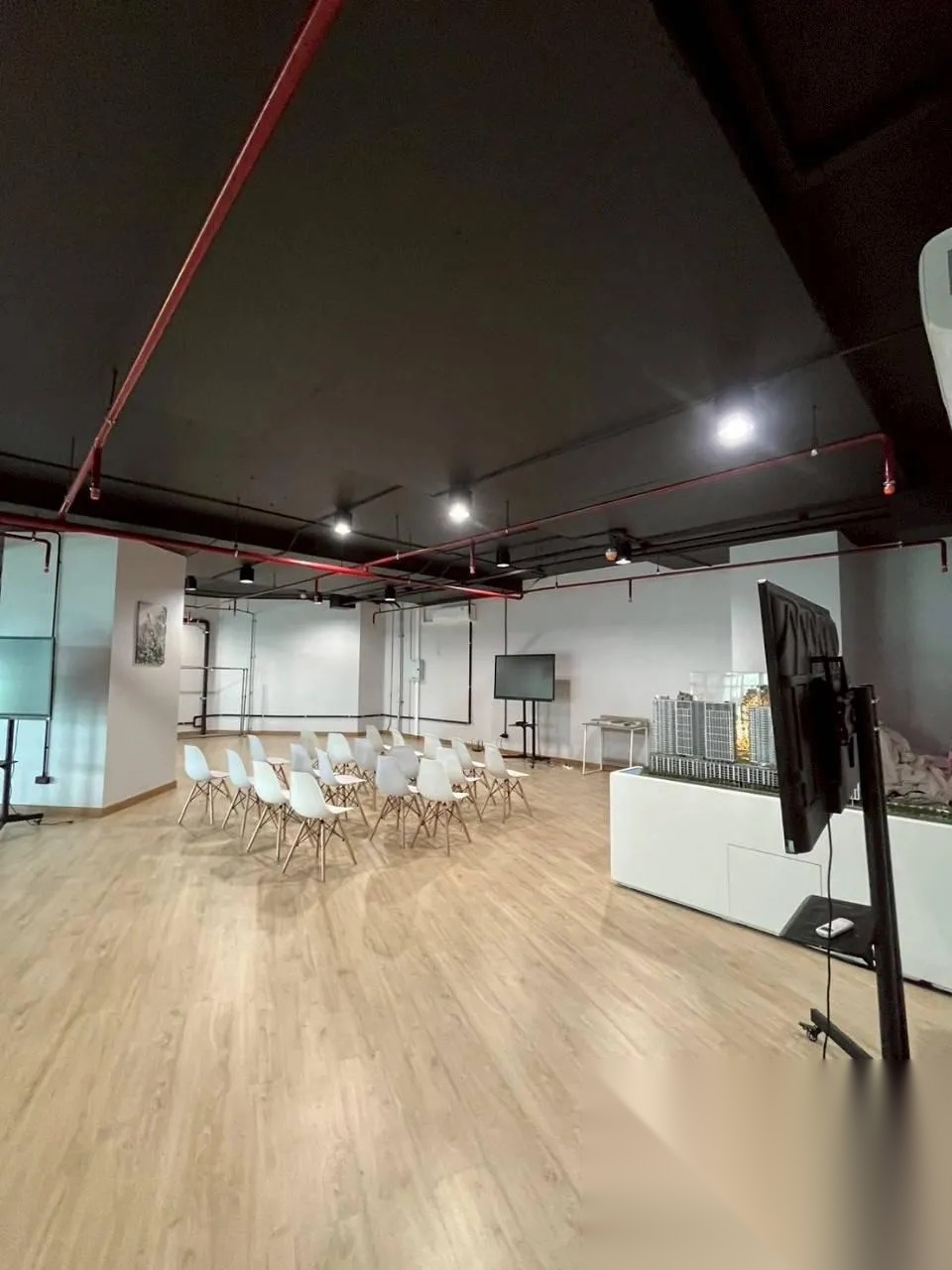Office for sale at Artisan Ratchada — photo 1
