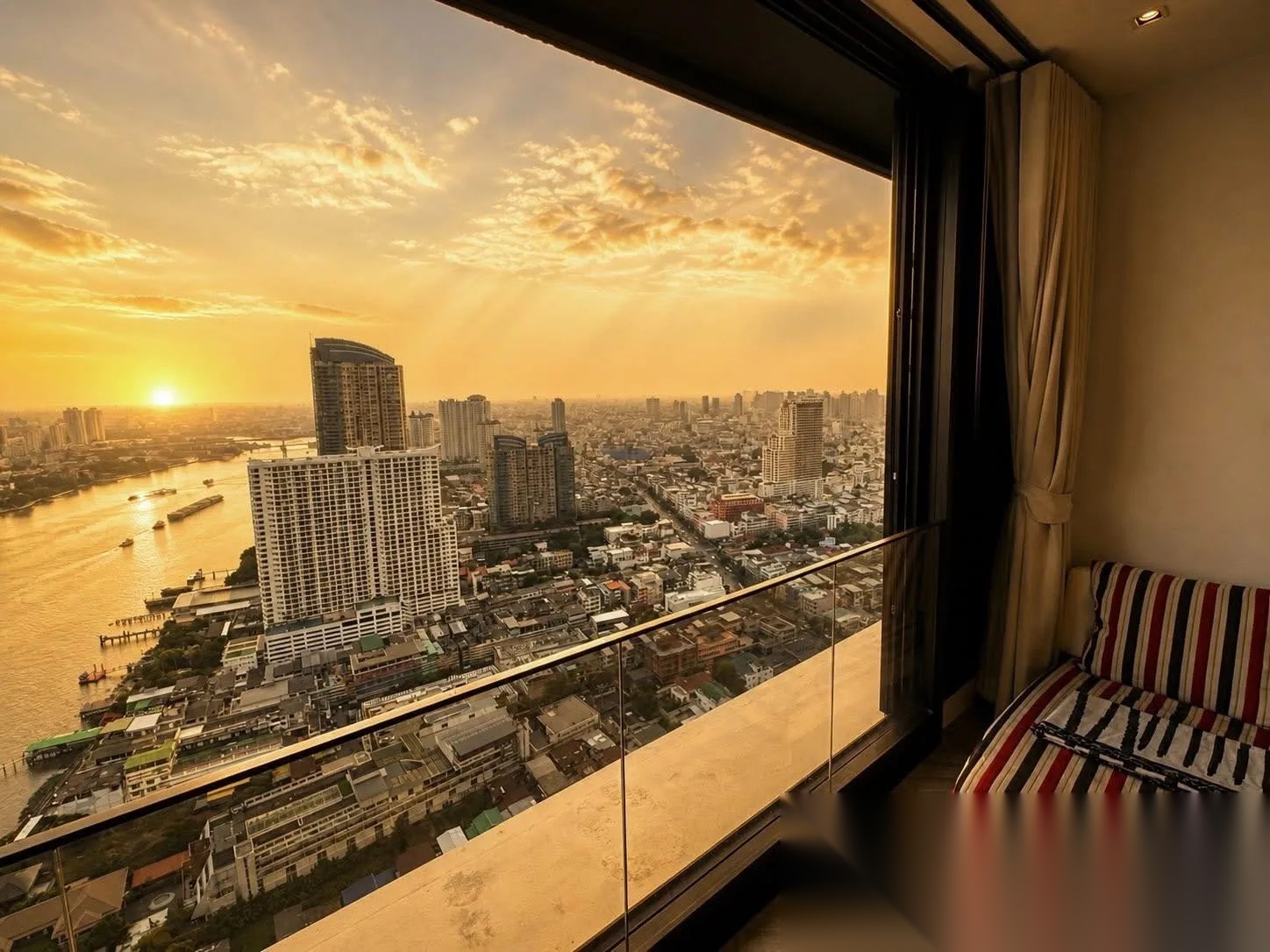 2 Bedroom Condo for sale at Chapter Charoennakorn-Riverside — photo 3