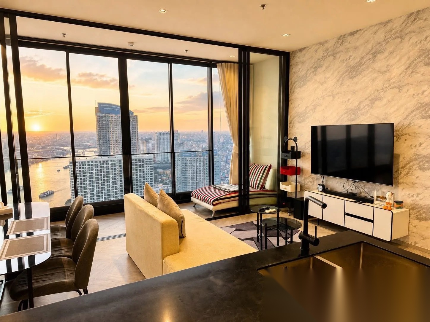 2 Bedroom Condo for sale at Chapter Charoennakorn-Riverside — photo 4