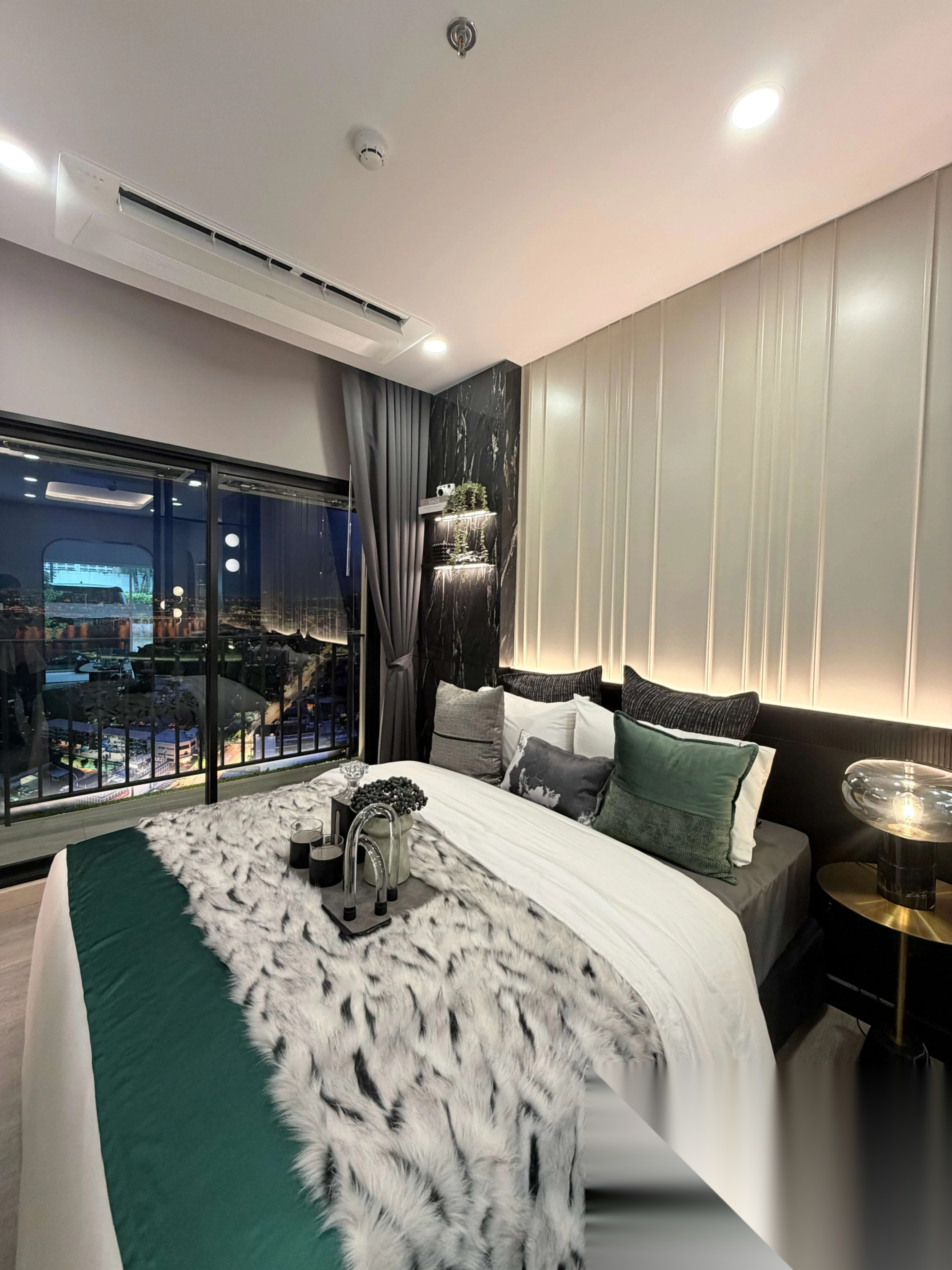 1 Bedroom Condo for sale at Supalai Tyme Charoen Nakhon — photo 1