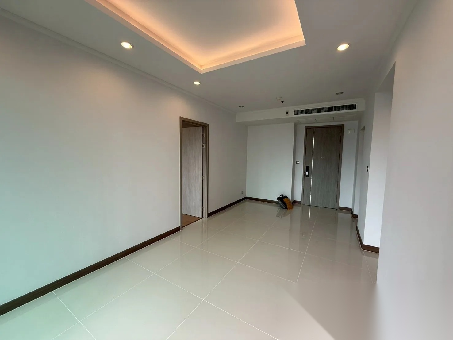 2 Bedroom Condo for sale at Supalai Oriental Sukhumvit 39 — photo 2