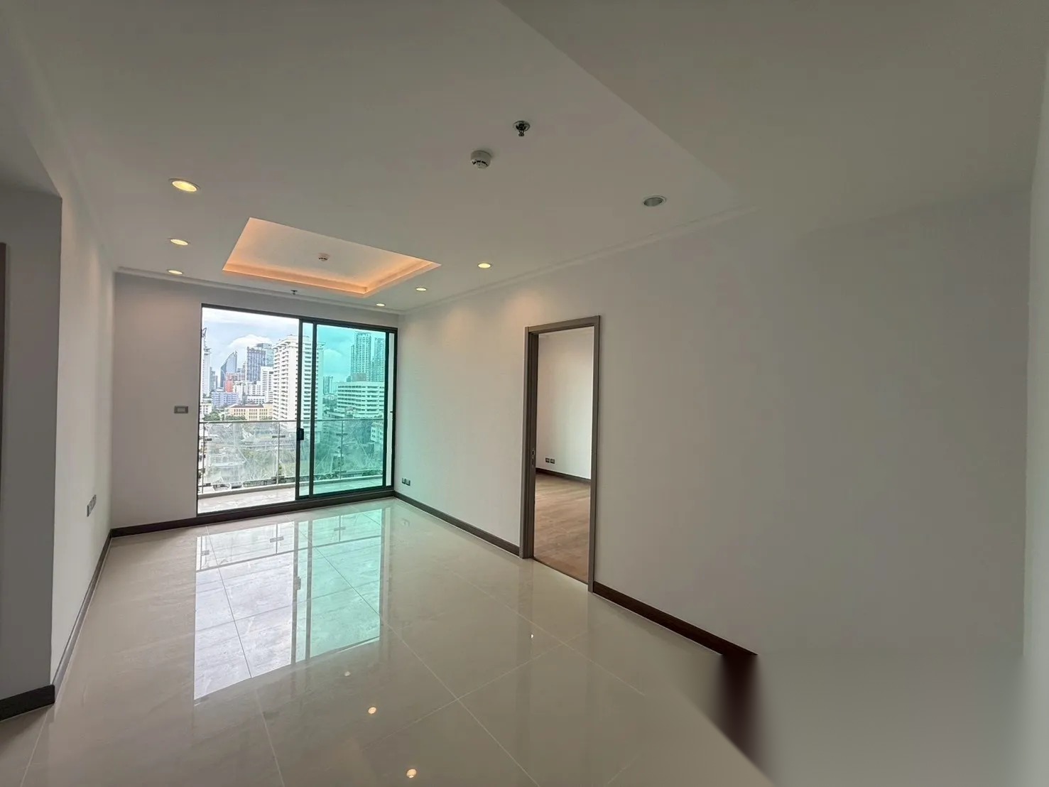 2 Bedroom Condo for sale at Supalai Oriental Sukhumvit 39 — photo 3