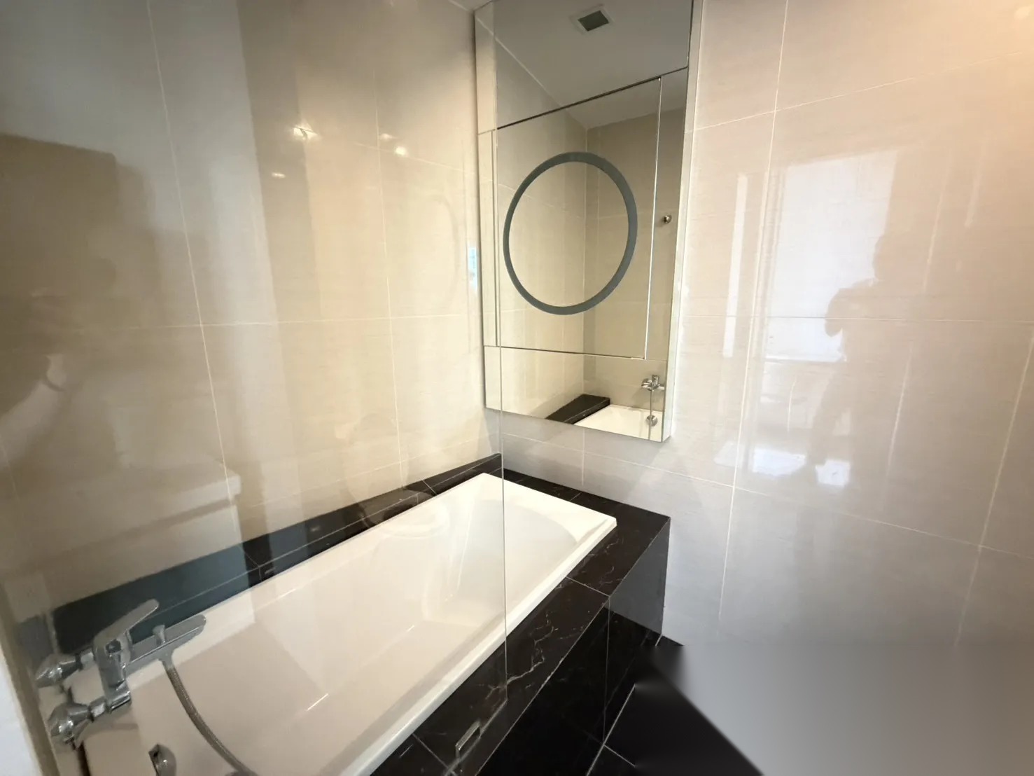 2 Bedroom Condo for sale at Park Origin Phrom Phong — photo 4