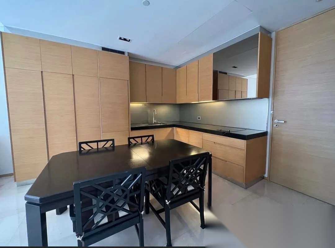 1 Bedroom Condo for sale at Saladaeng Residences — photo 4