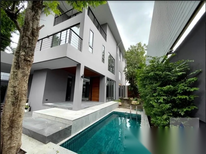 Double Volume Pool Villa in Sukhumvit 71 — photo 2