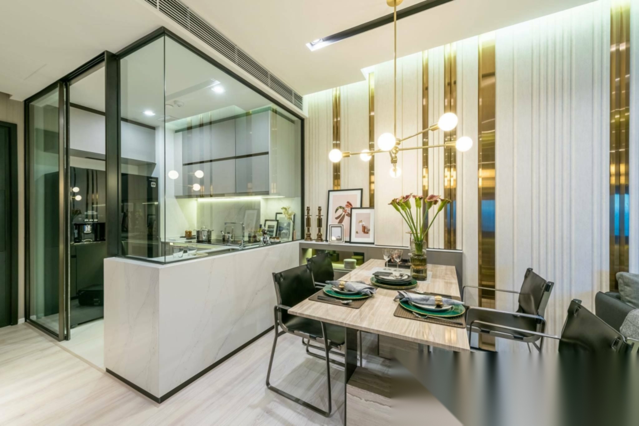 2 Bedroom Condo for sale at The Room Phayathai — photo 2