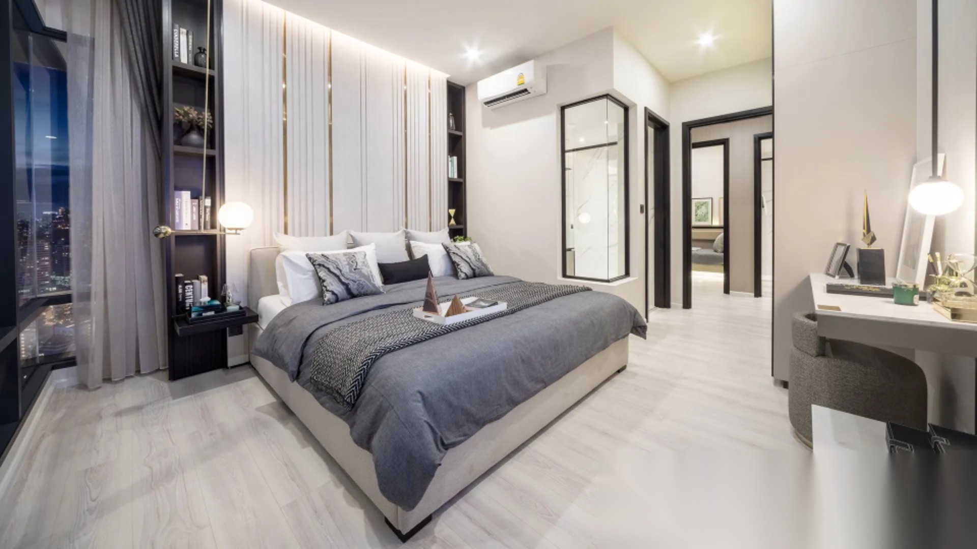 Studio Condo for sale at The Room Phayathai — photo 1