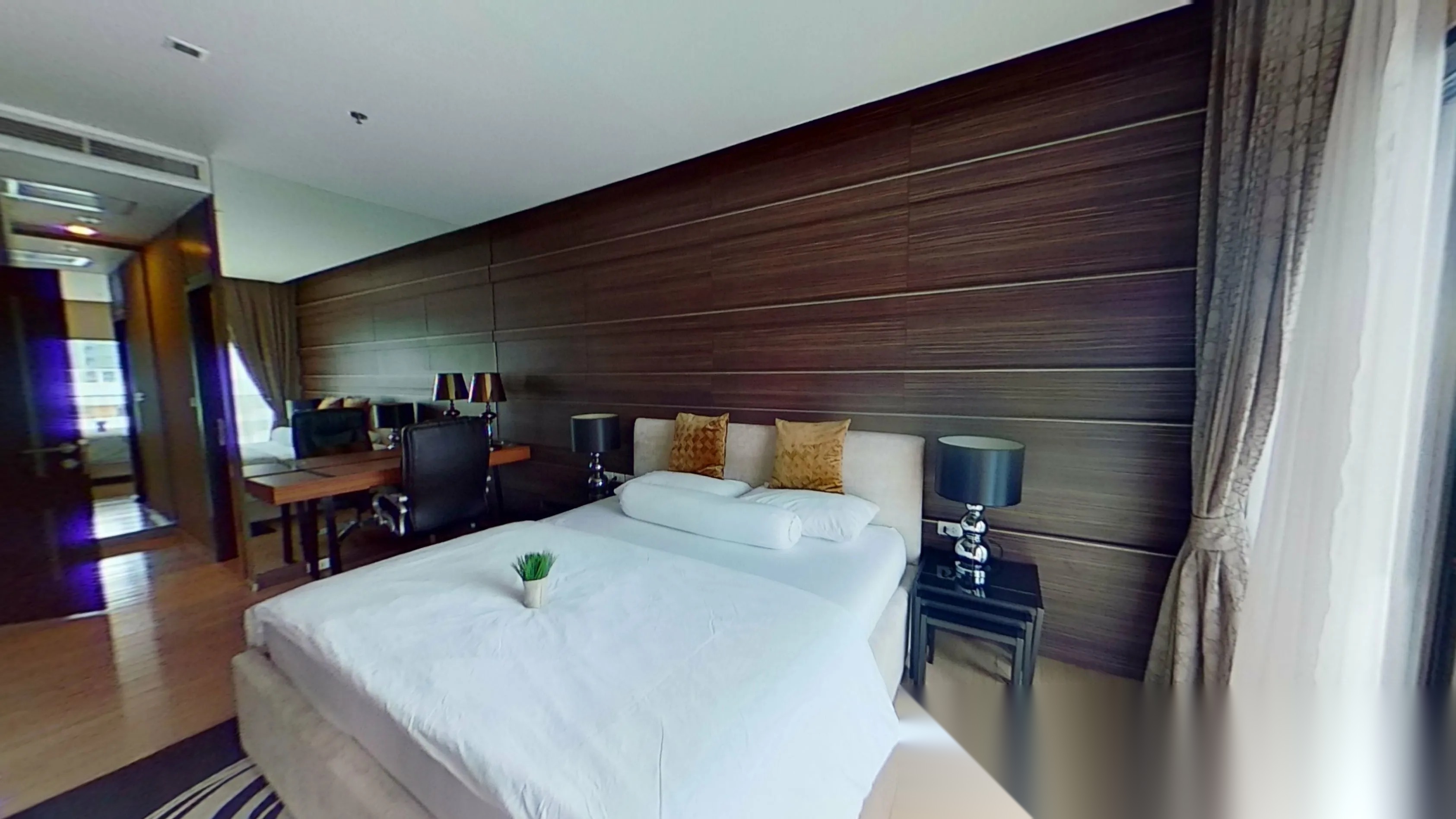 1 Bedroom Condo for sale at Noble Refine — photo 5