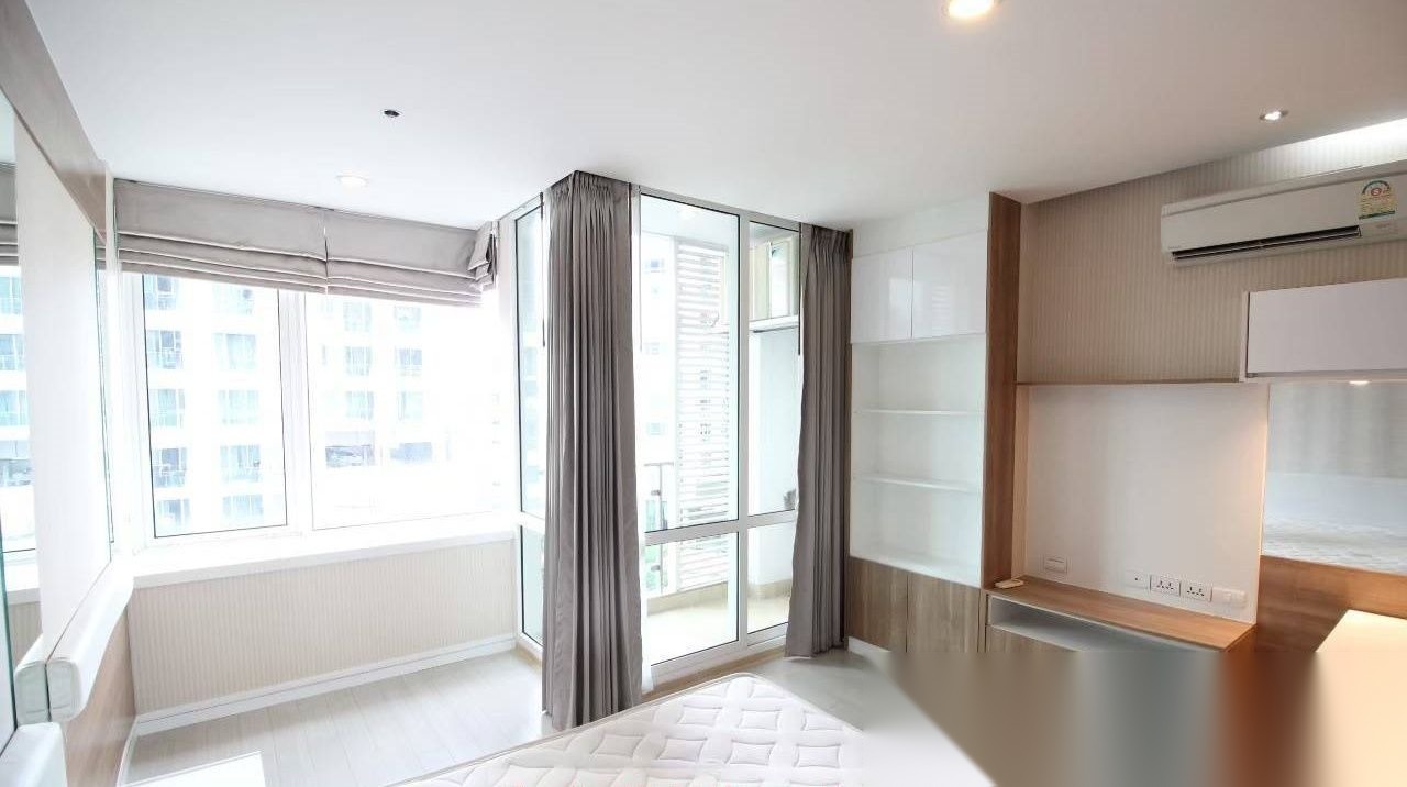 1 Bedroom Condo for sale at TC Green Rama 9 — photo 2