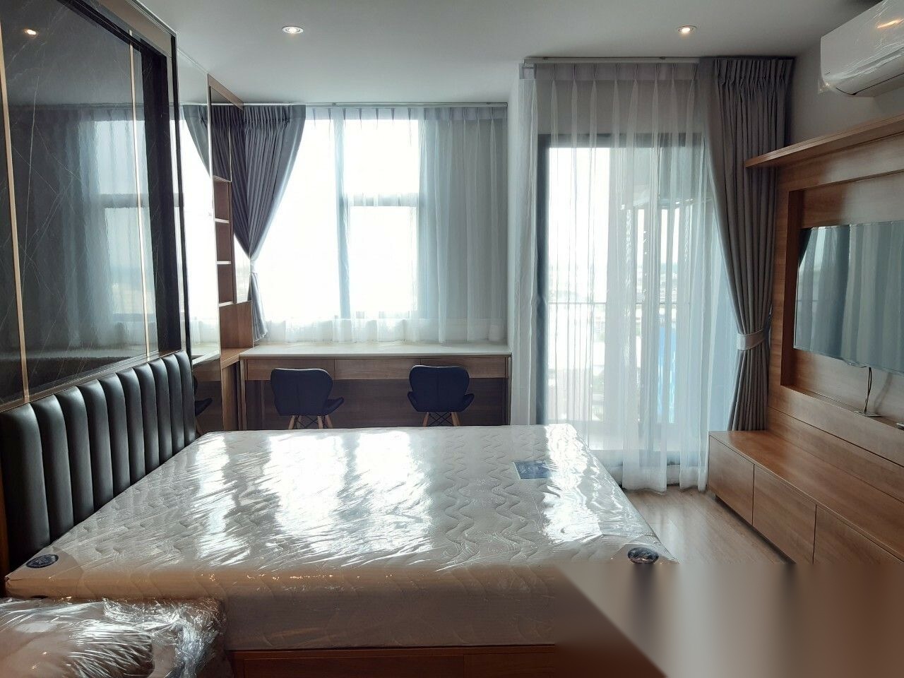 1 Bedroom Condo for sale at Rhythm Ekkamai — photo 2