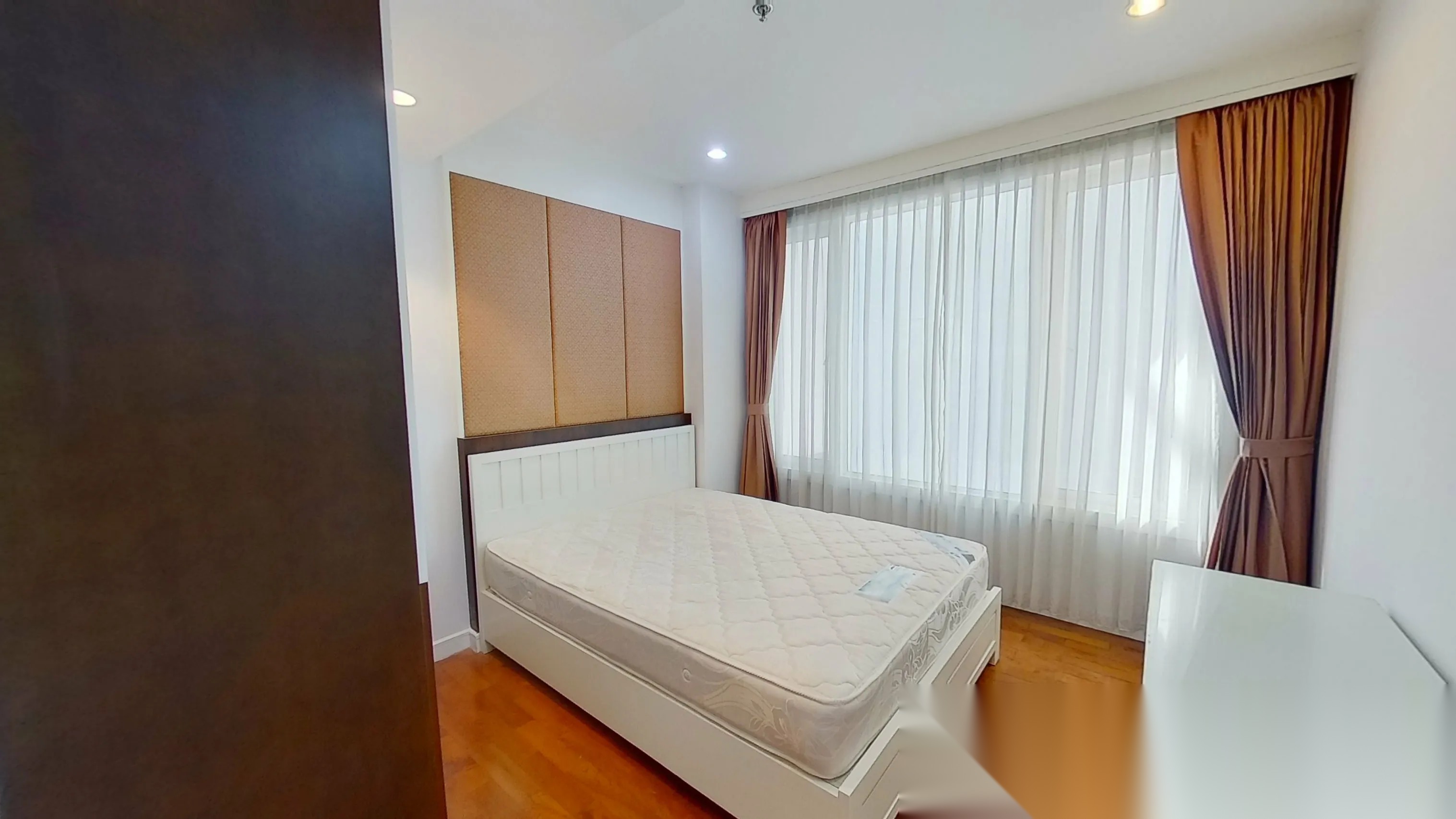 2 Bedroom Condo for sale at Baan Siri 24 — photo 2