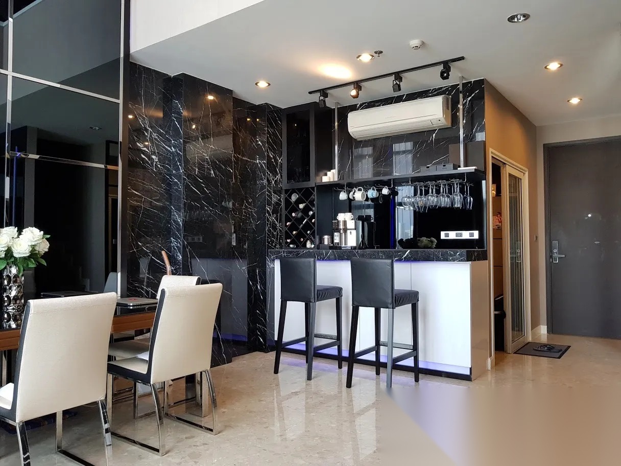 1 Bedroom Condo for sale at The Crest Sukhumvit 34 — photo 1