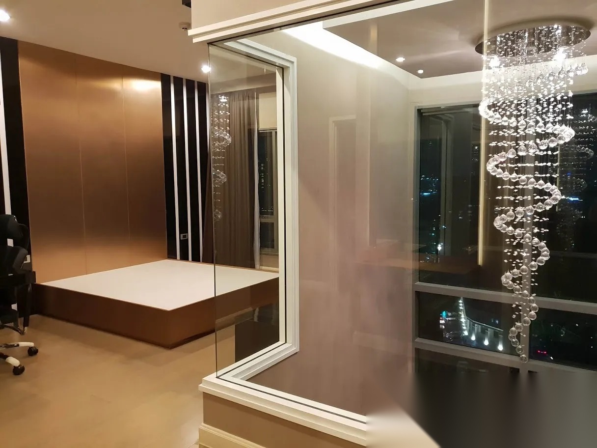 1 Bedroom Condo for sale at The Crest Sukhumvit 34 — photo 4