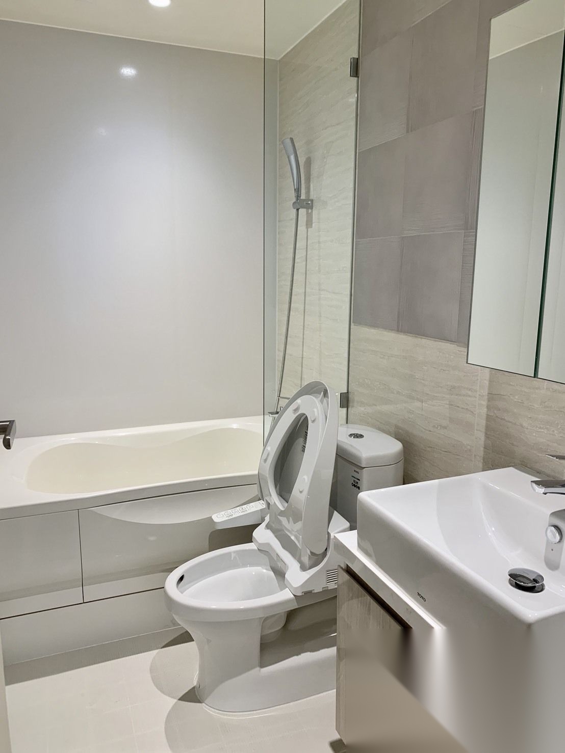 1 Bedroom Condo for sale at Runesu Thonglor 5 — photo 4