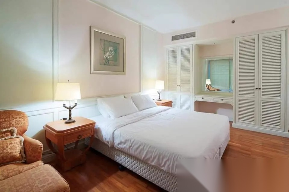 2 Bedroom Condo for sale at Langsuan Ville — photo 3