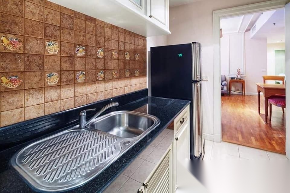 2 Bedroom Condo for sale at Langsuan Ville — photo 4