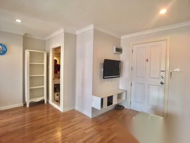 1 Bedroom Condo for sale at Lumpini Place Rama IX-Ratchada — photo 2