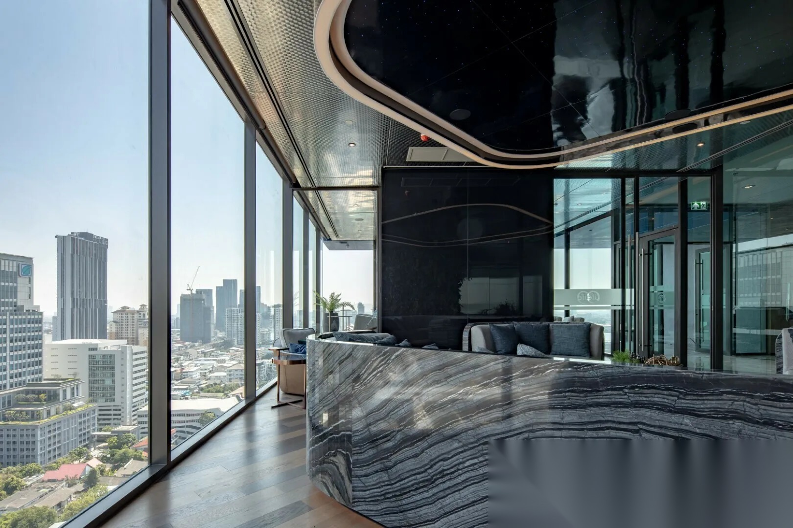 2 Bedroom Condo for sale at Life Sukhumvit 62 — photo 3