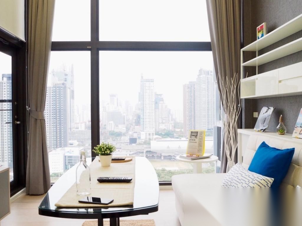 1 Bedroom Condo for sale at Chewathai Residence Asoke — photo 1