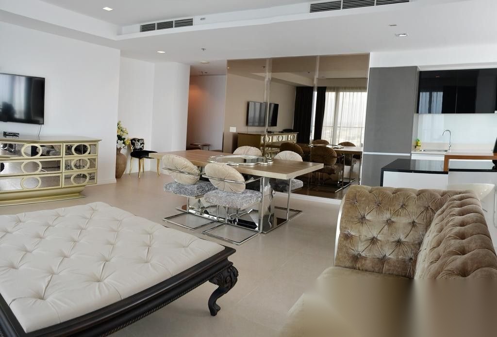 2 Bedroom Condo for sale at The River by Raimon Land — photo 2