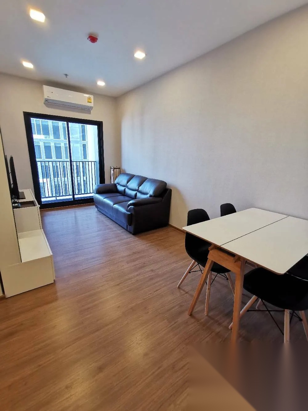 2 Bedroom Condo for sale at Metris Rama 9-Ramkhamhaeng — photo 1