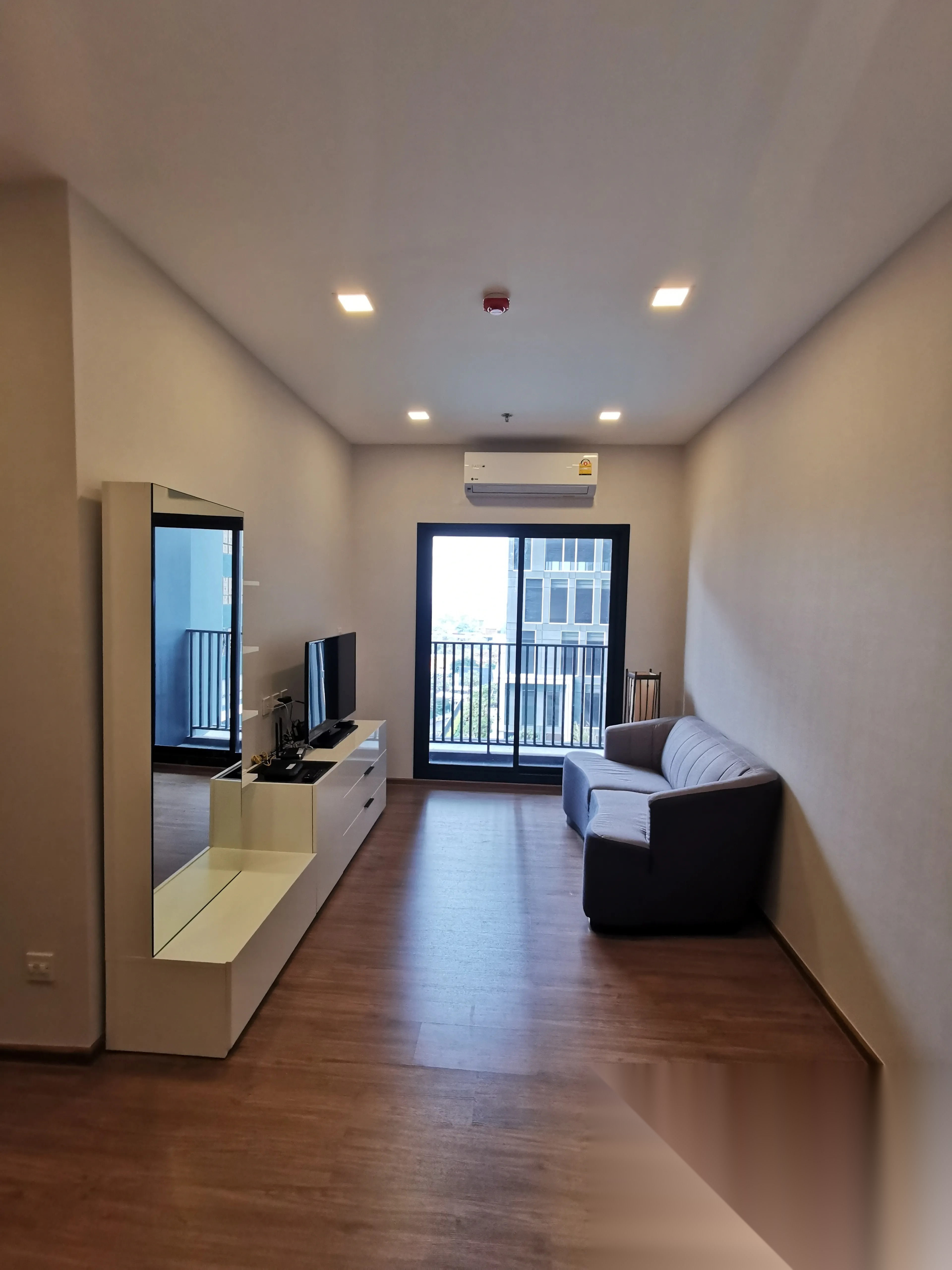 2 Bedroom Condo for sale at Metris Rama 9-Ramkhamhaeng — photo 2